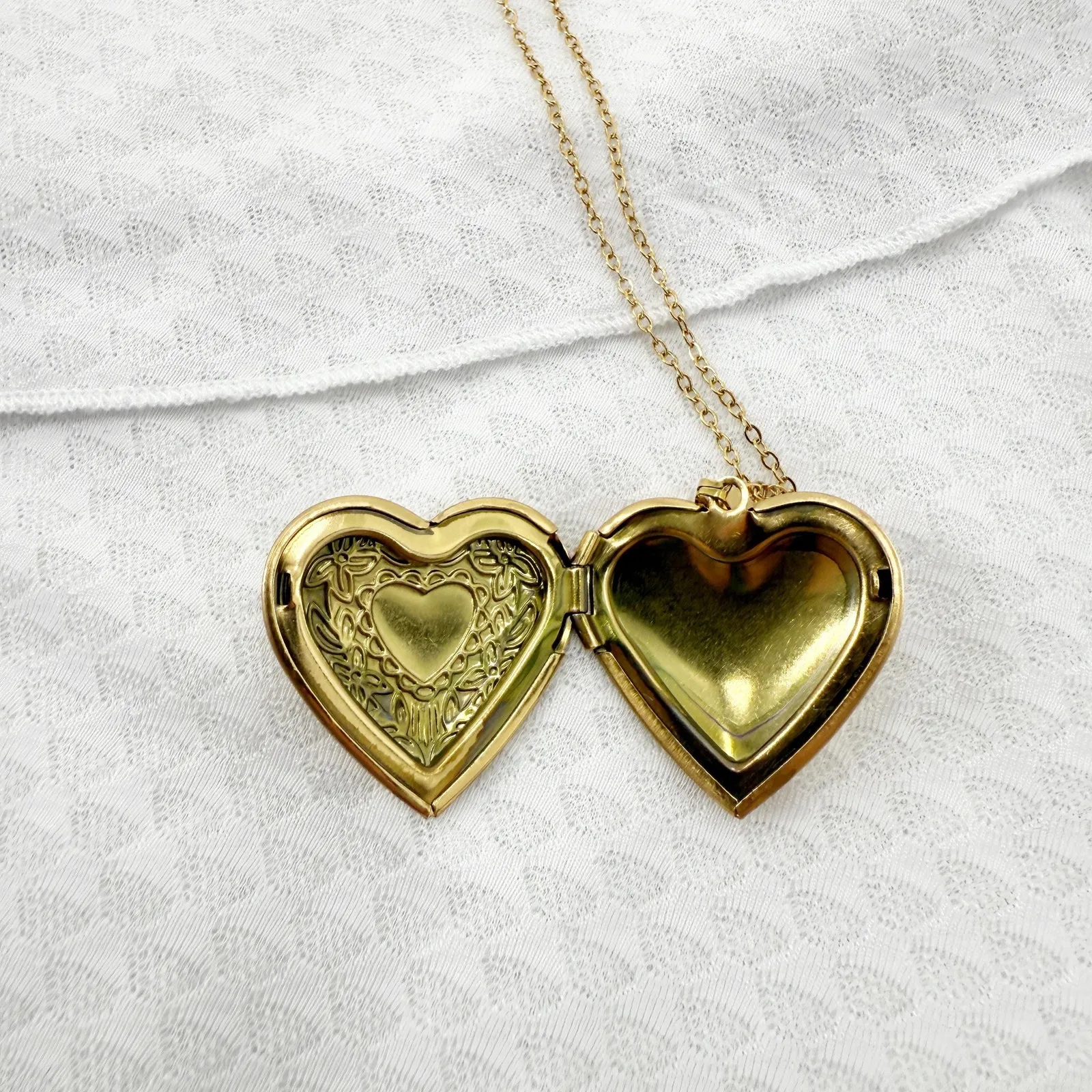 Heart Locket Necklace, Big Heart Locket, Vintage Locket Necklace Stainless Steel Gold - Image 3