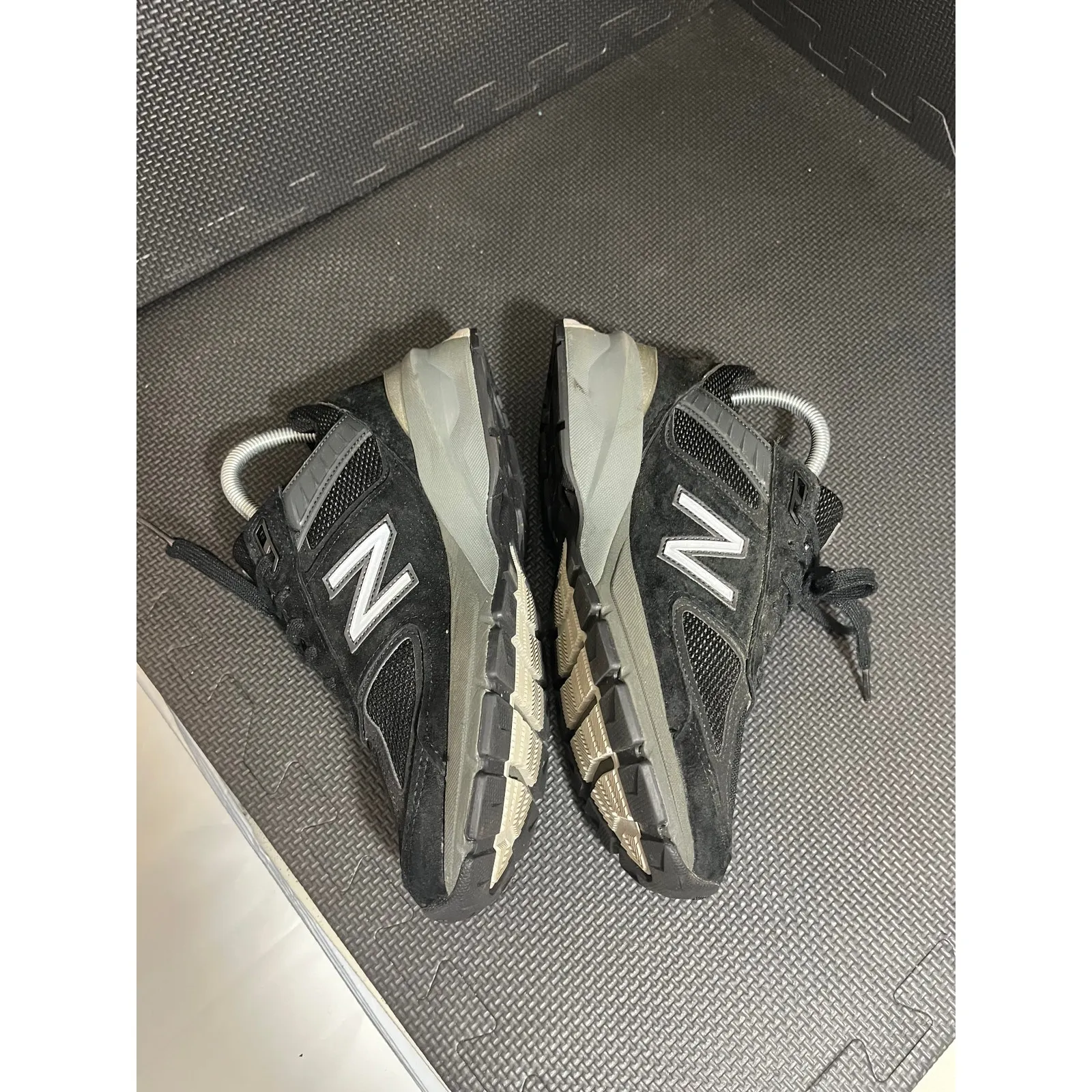 New Balance‎ 990v5 - W990BK5 Black/Silver Women’s Size 8.5 Made in USA Sneaker - Image 3