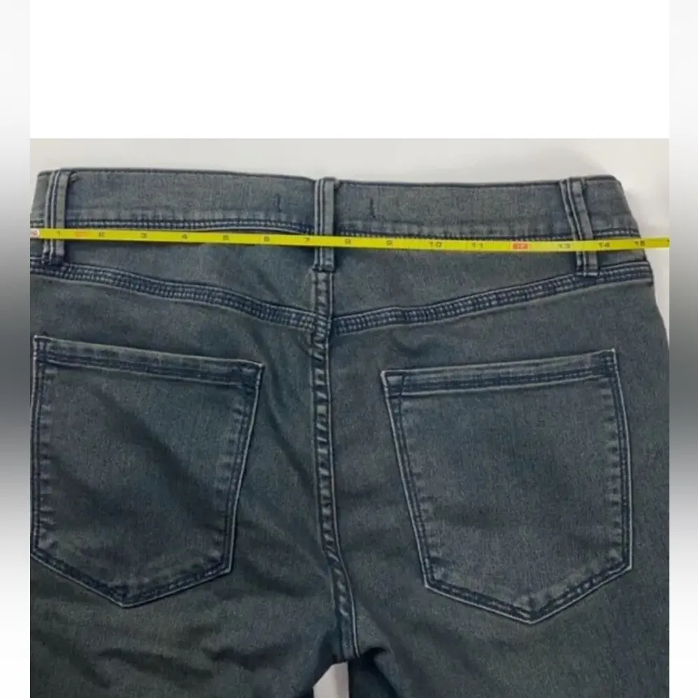 Free People #61855-16515125 Dark Wash Skinny Crop Ankle Jean Size 27 - Image 4