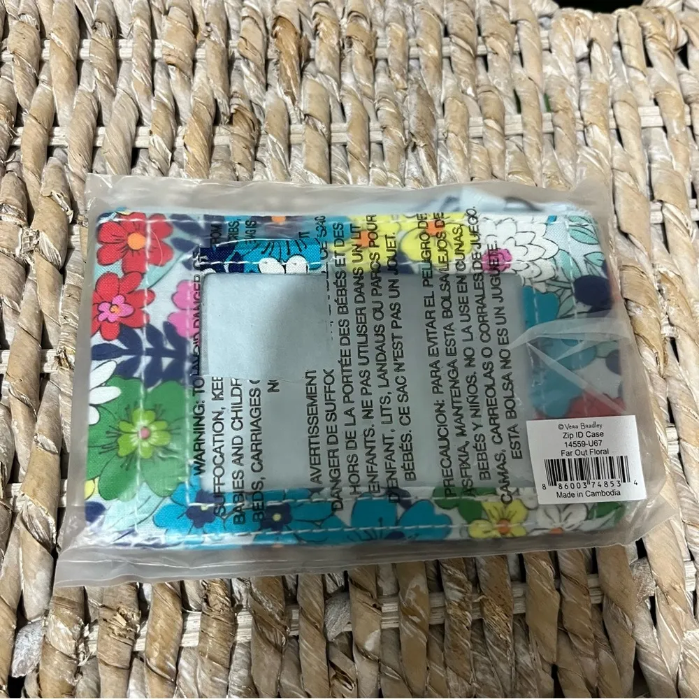NEW Vera Bradley Zip ID Case Far Out Floral Money Holder Change - Image 3