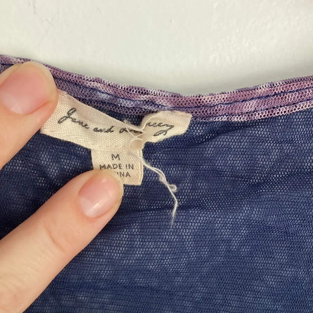 Jane and Delancy|Flowy Navy Blue/White floral sleeveless tank top Sz M - Image 3