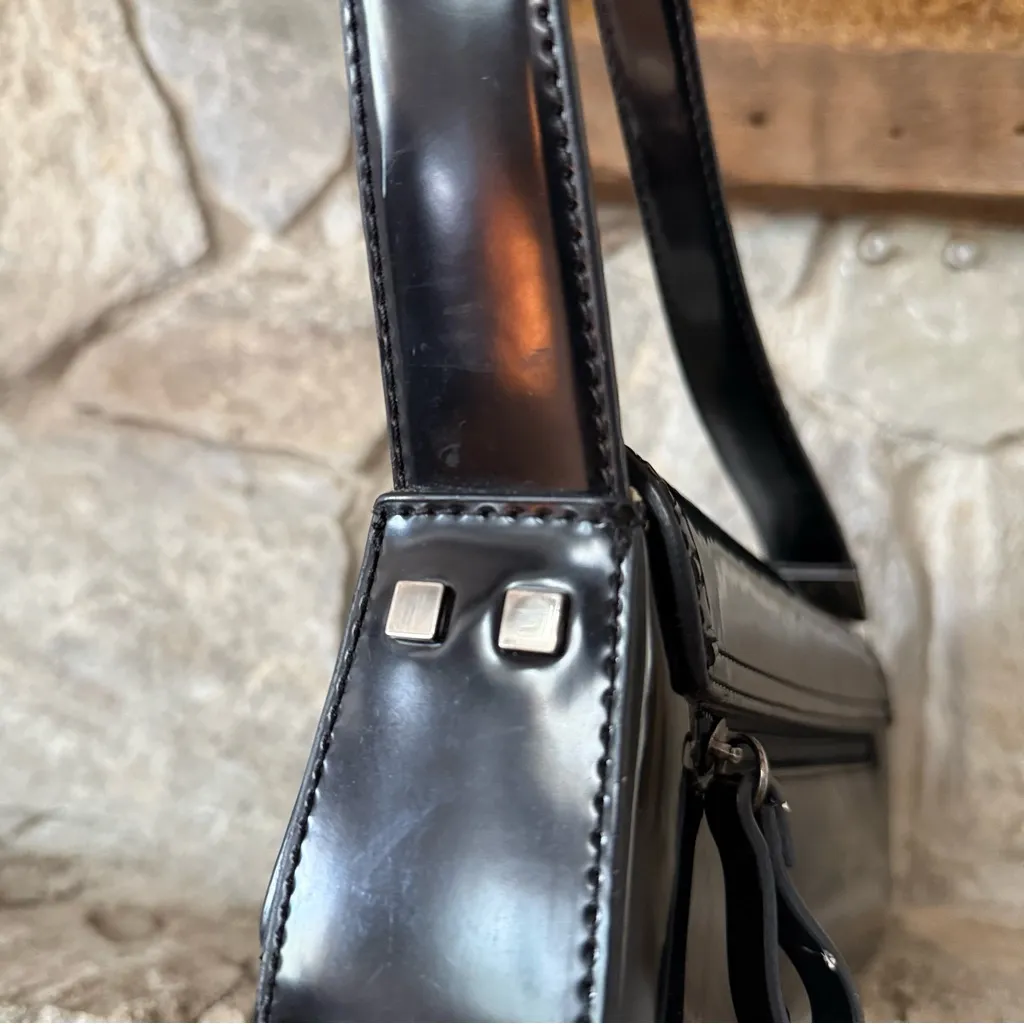 90s Guess Black Faux Patent Leather Mini Handbag Purse - Image 7