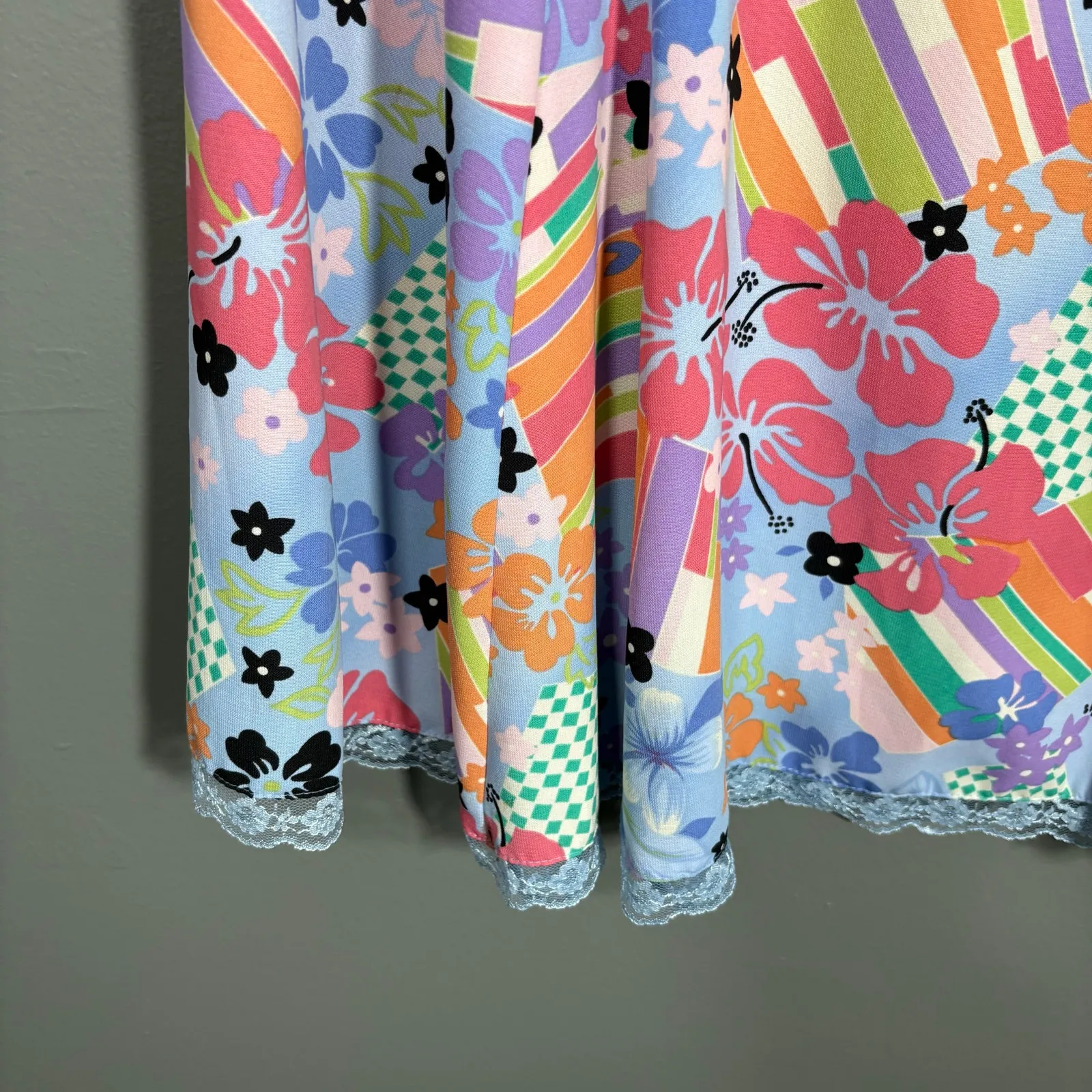 Sag Harbor Women's Vintage 90s Patchwork Floral Midi Skirt - Size 10/12 - Hippie - Image 4