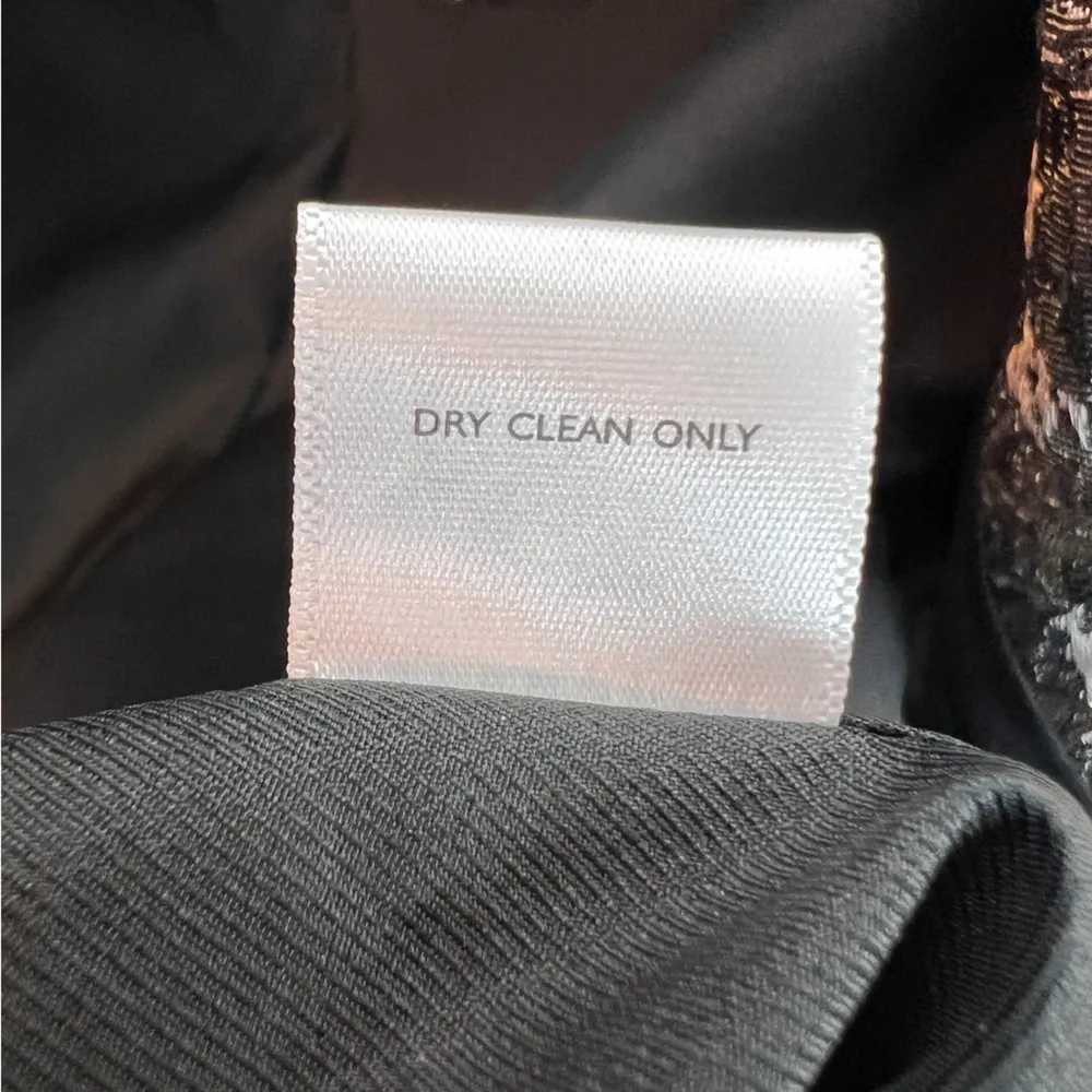 Natori Size Medium Metallic Jacquard Silver/Gold Open Front Jacket/Eveni… Silver - Image 12