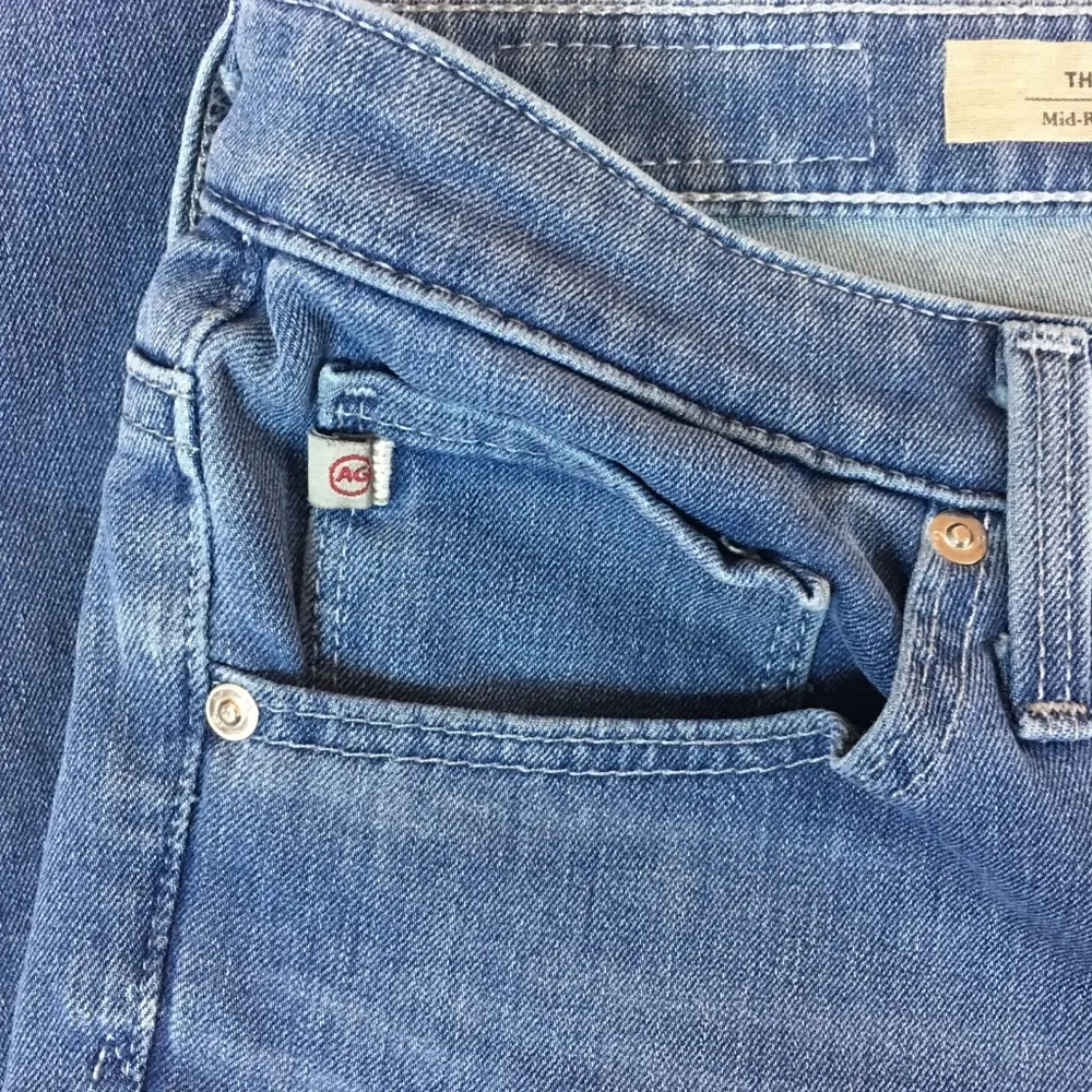 AG The Prima Mid Rise Skinny Jean Size 28R - Image 5