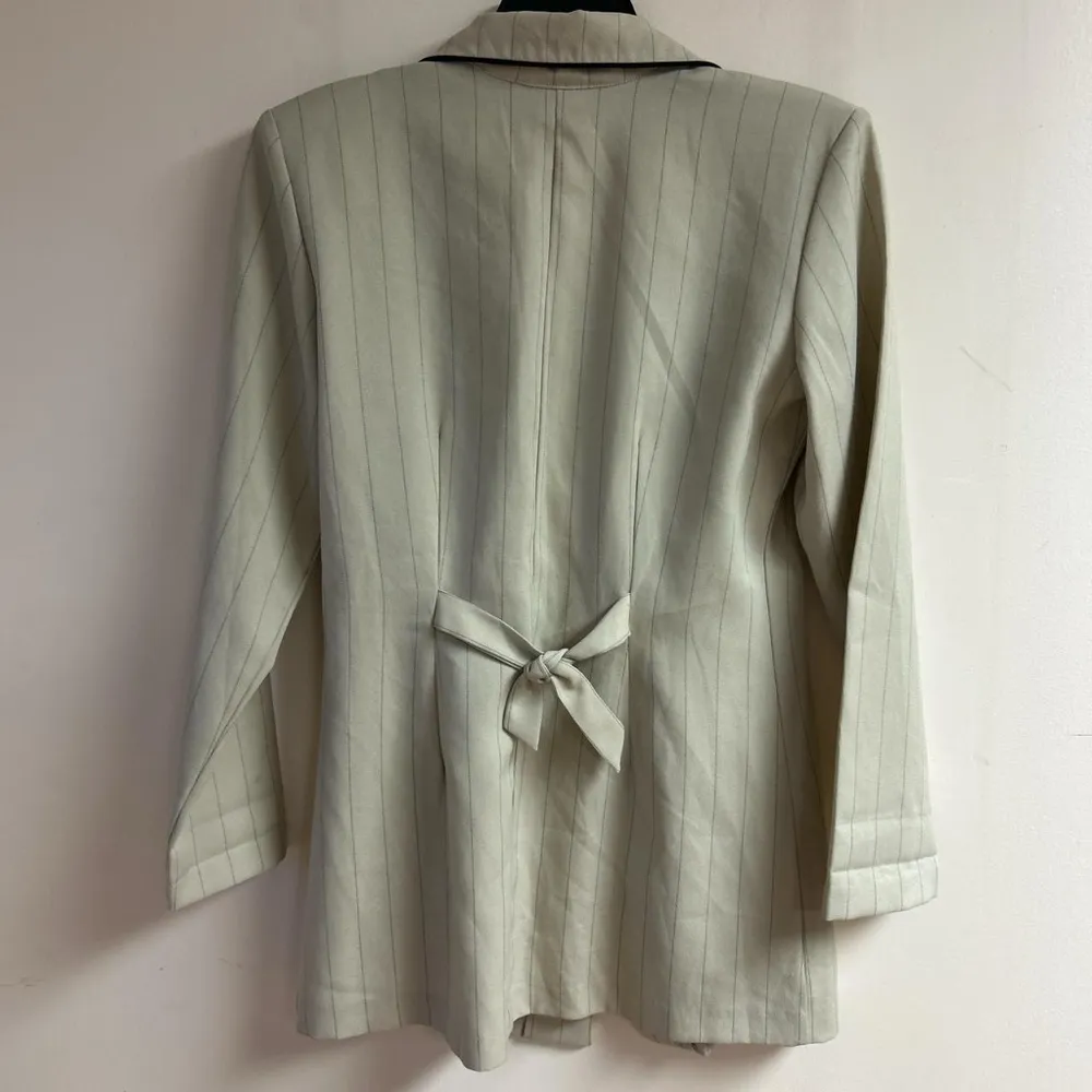 City Triangles made in USA Vintage 90s Beige & Navy Pinstripe Bow Blazer dress - Image 5