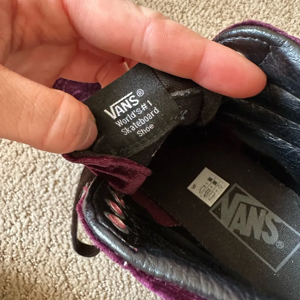 Vans hi top Sk8 sneakers purple velvet 7.5 - Image 8
