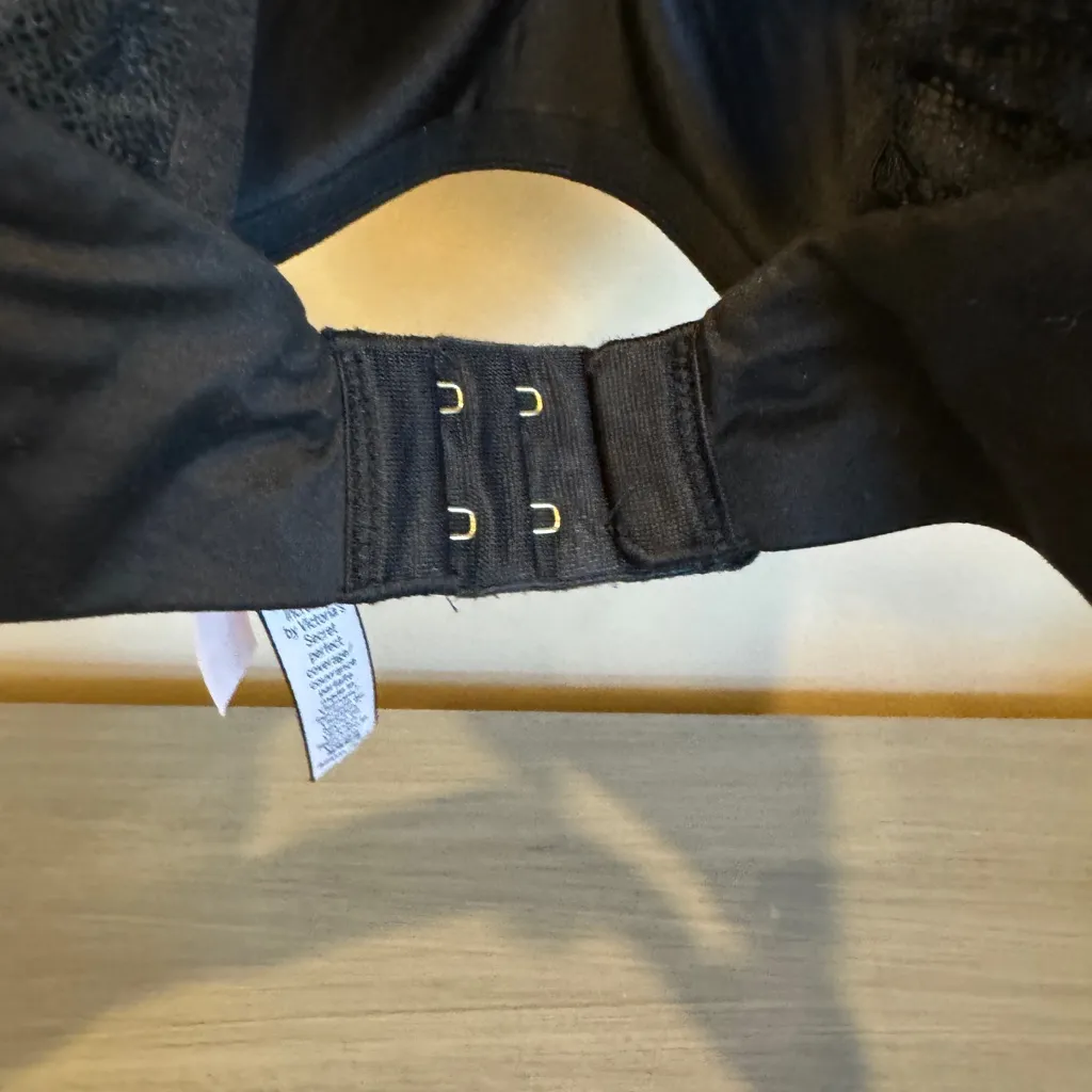 Victoria’s Secret “Incredible- Perfect Coverage” Bra 32DD lace‎ racer back - Image 3