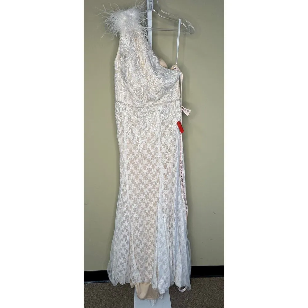 Mac Duggal NWT Asymmetrical One Shoulder Feather Accented Dress in Ivory Size 10 - Image 5