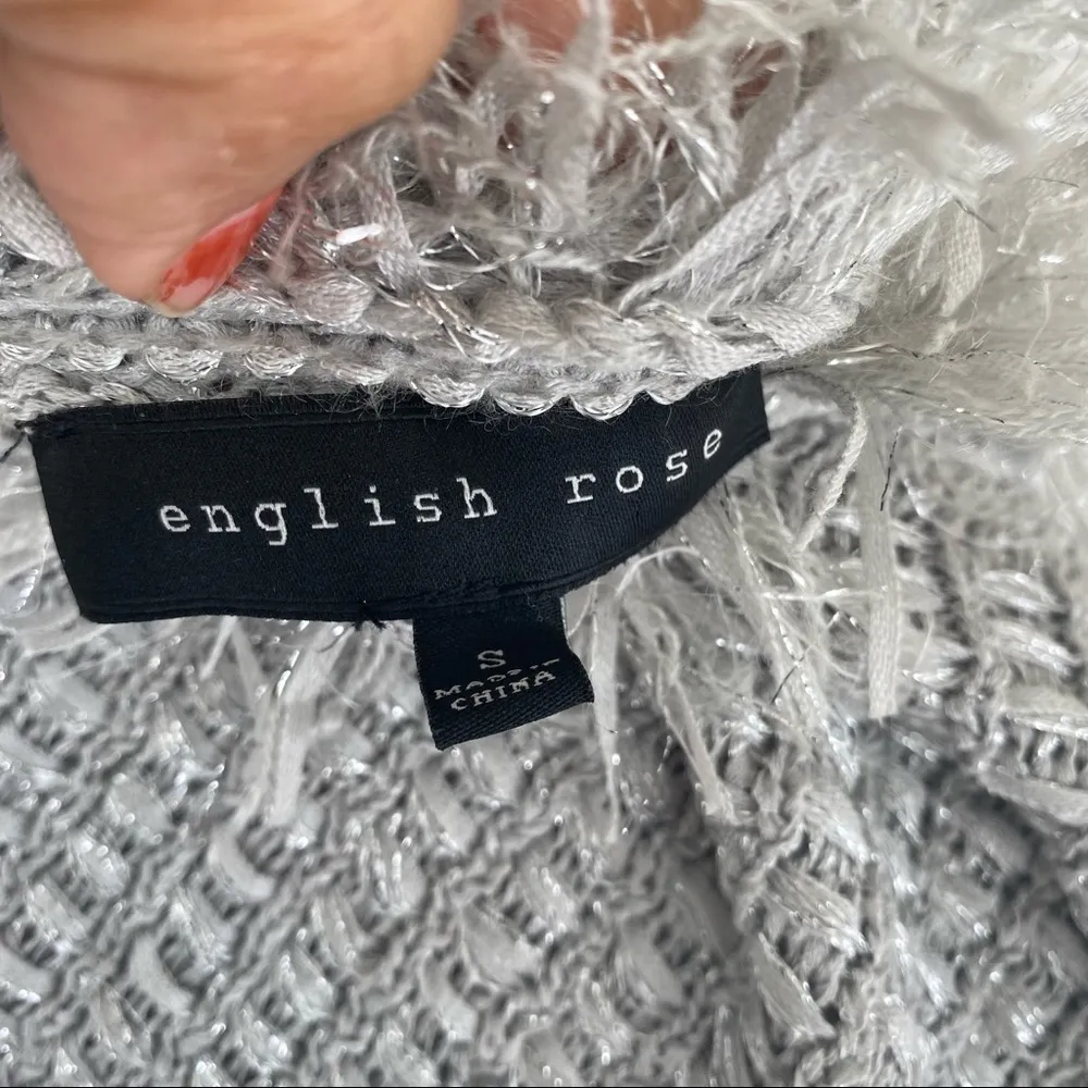 Shaggy gray sweater Size Small - Image 6