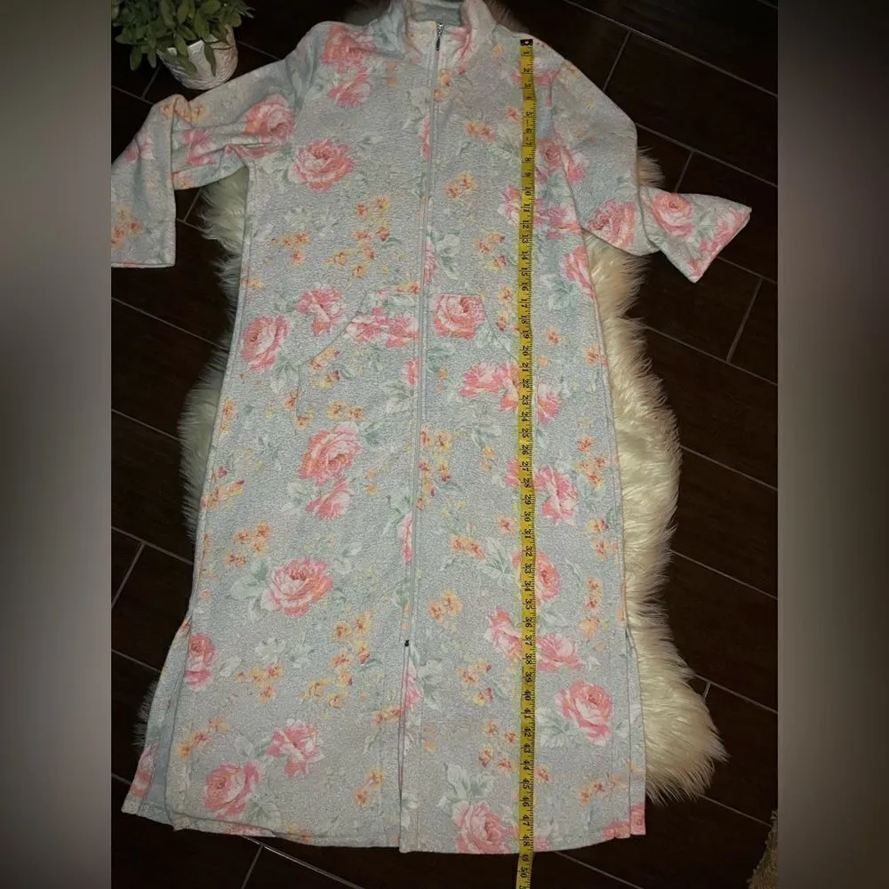 Miss Elaine Grey floral full zip house gown sz small - Image 7