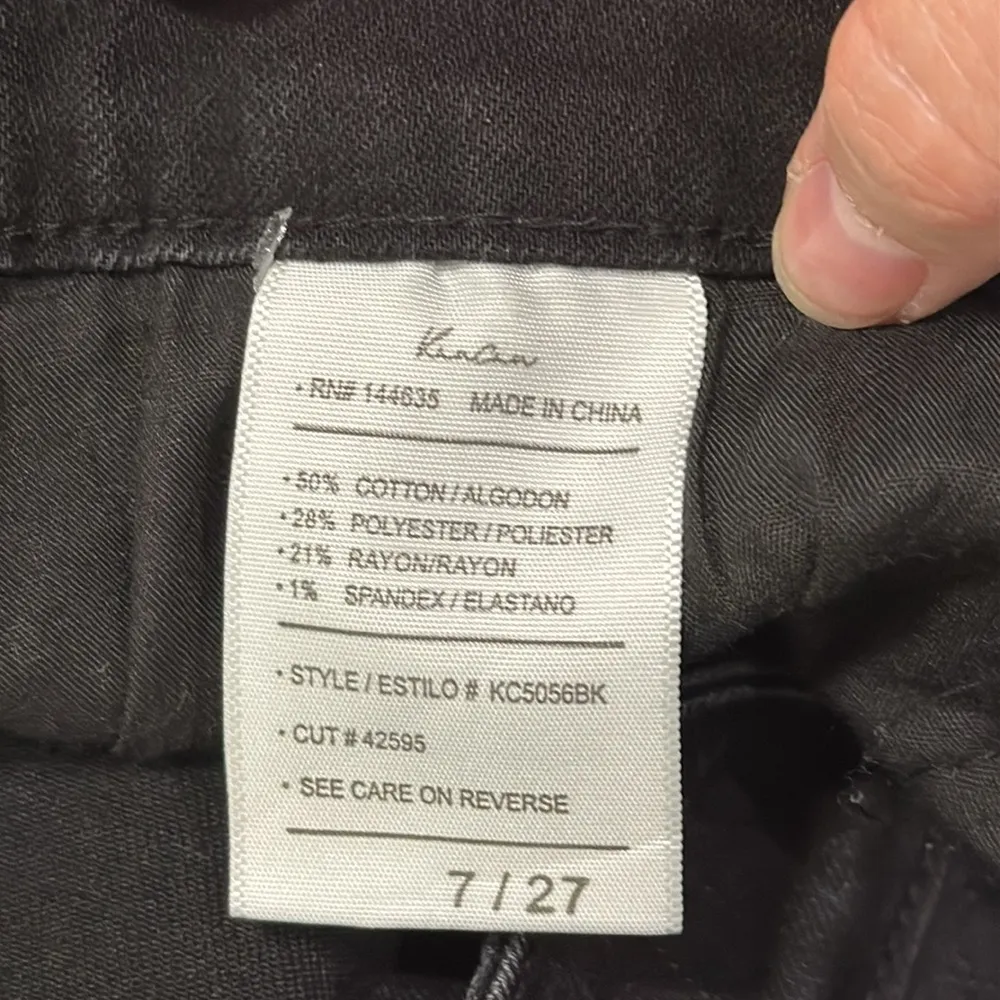 KanCan Hazy Mid Rise Ankle Skinny Jeans Distressed Fringe Hem Black Wash size 27 - Image 11