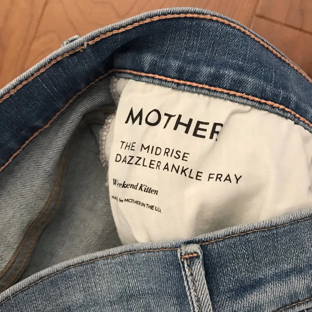 Mother Mid Rise Dazzler Ankle Fray Jeans, Weekend Kittens Wash, Distressed Denim - Image 8
