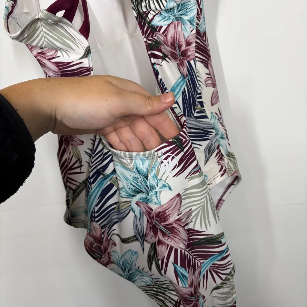 Hurley Floral One Piece Swimsuit Size Large - Image 9