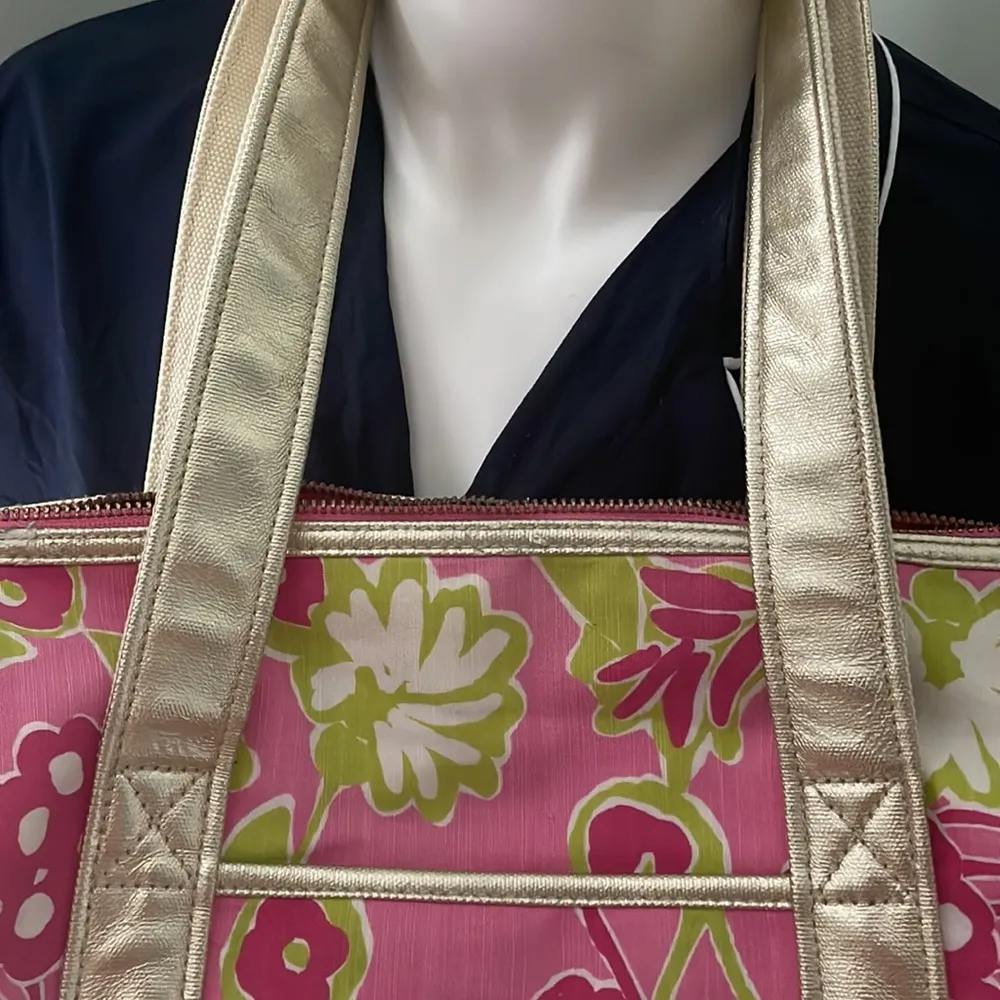 Lilly Pulitzer Originals pink/green/gold zip top bag - Image 7