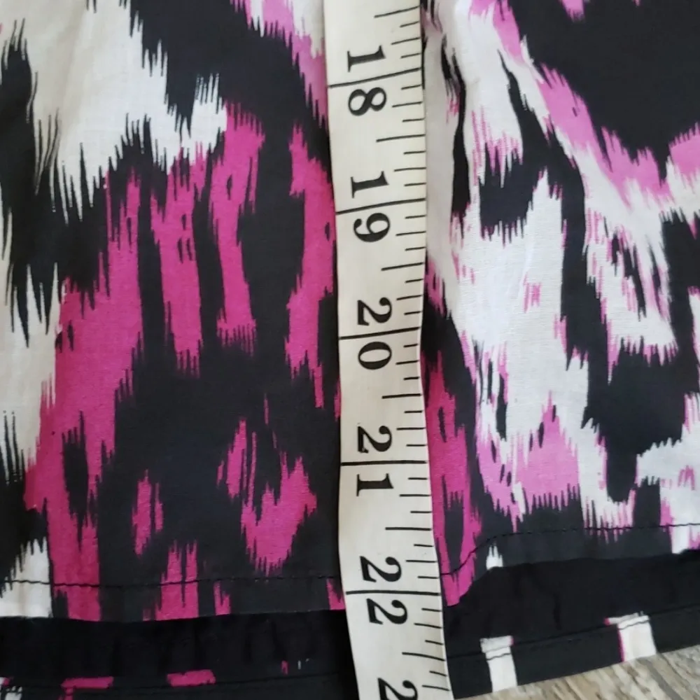 Madison skirt size small - Image 4