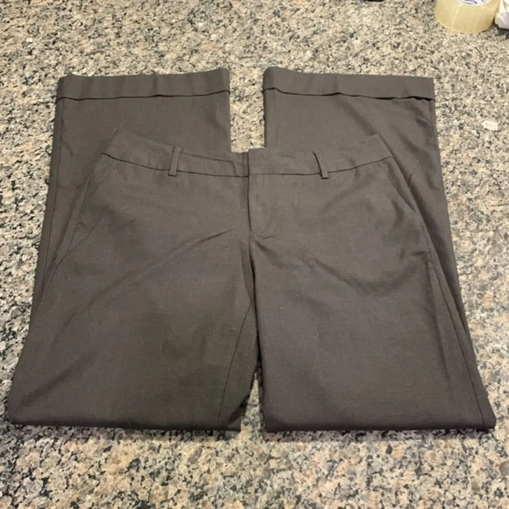 Banana Republic Charcoal Gray Wide Leg Cuffed Trousers Size 10 EUC #0487 - Image 4