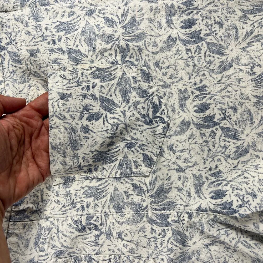 Mario Serrani Comfort Stretch Cuff Capri Pants Toile Print Blue/White Size XL - Image 9