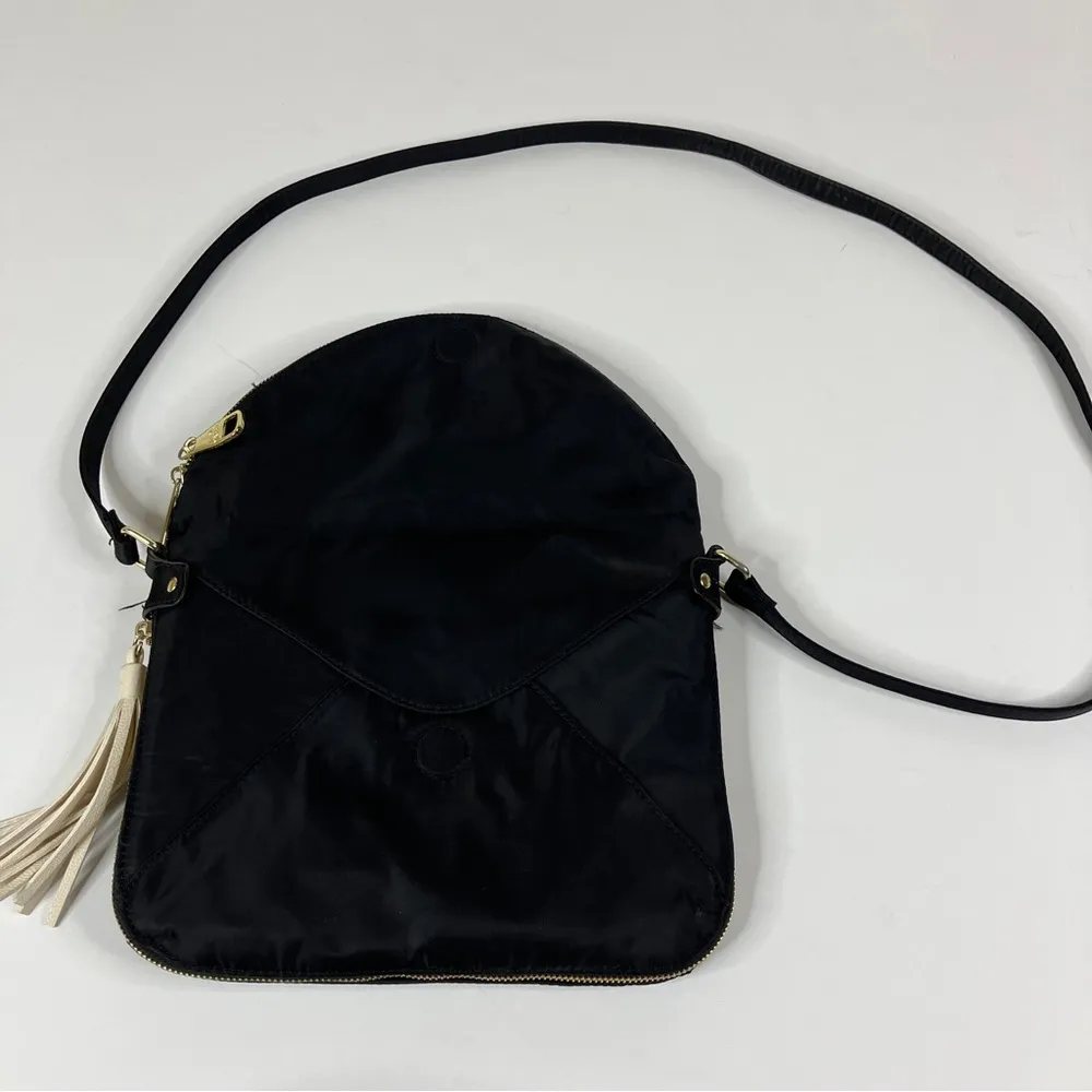 Steve Madden | Black Beige Zip Around Purse - Image 6