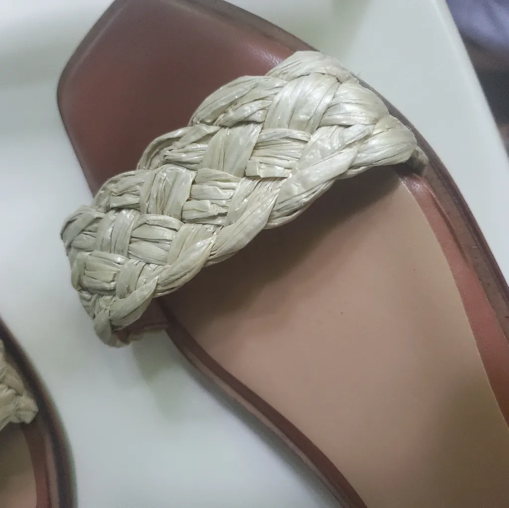 Braided Tan and Cream Sandals Memory Foam Size 10 Time And Tru Brand New - Image 4