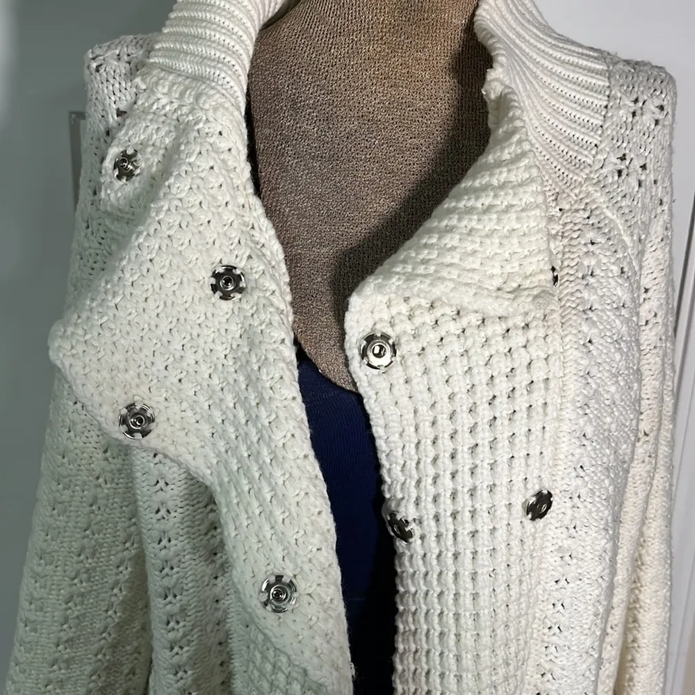 Vertigo Paris Women’s Acrylic Sweater Size M - Image 3