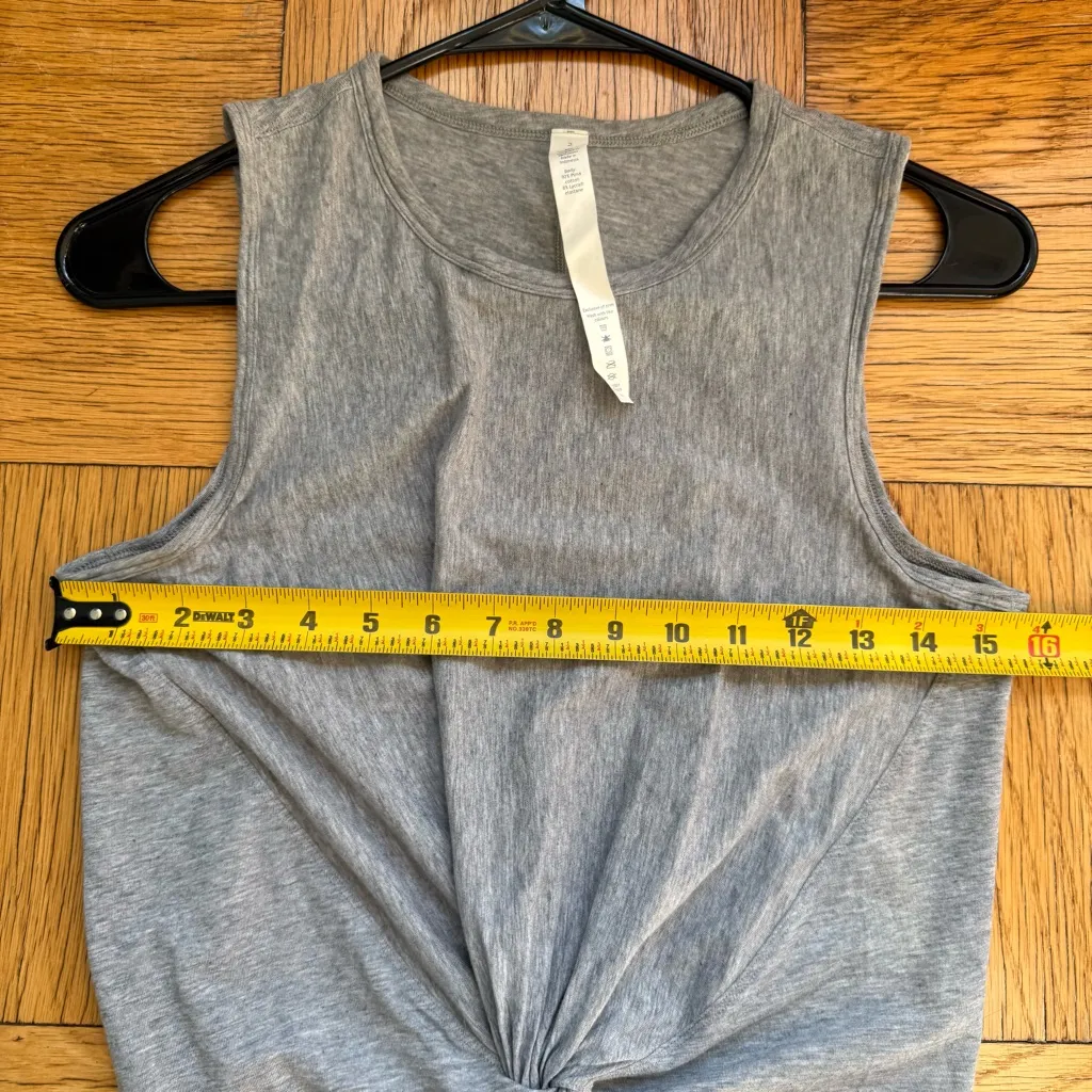 Lululemon Crescent Tank, Heathered Vapor (Gray), Size 2, EUC - Image 8