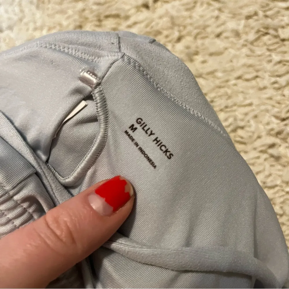 gilly hicks grey halter athletic top size medium - Image 3