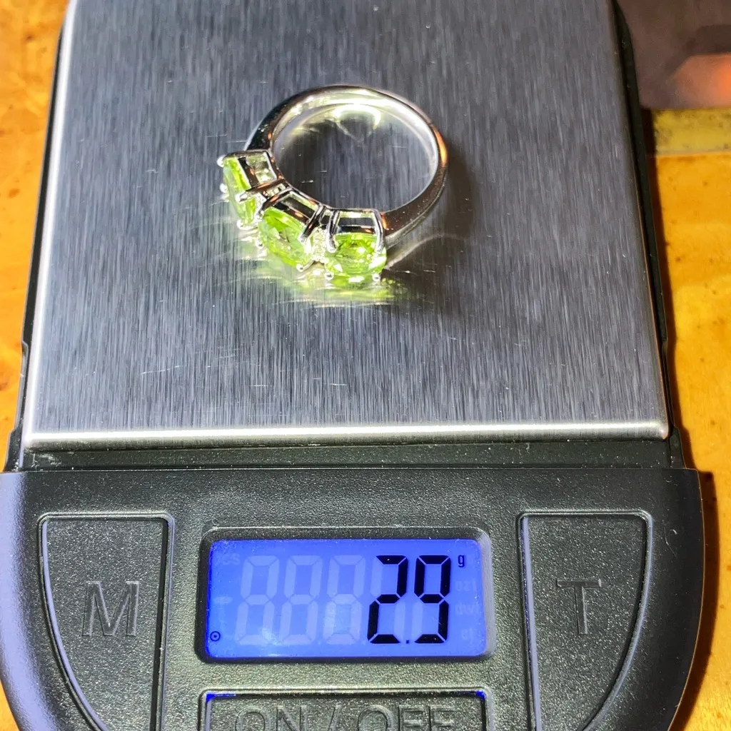 Natural Peridot Sterling Silver Ring Size 6 - Image 10