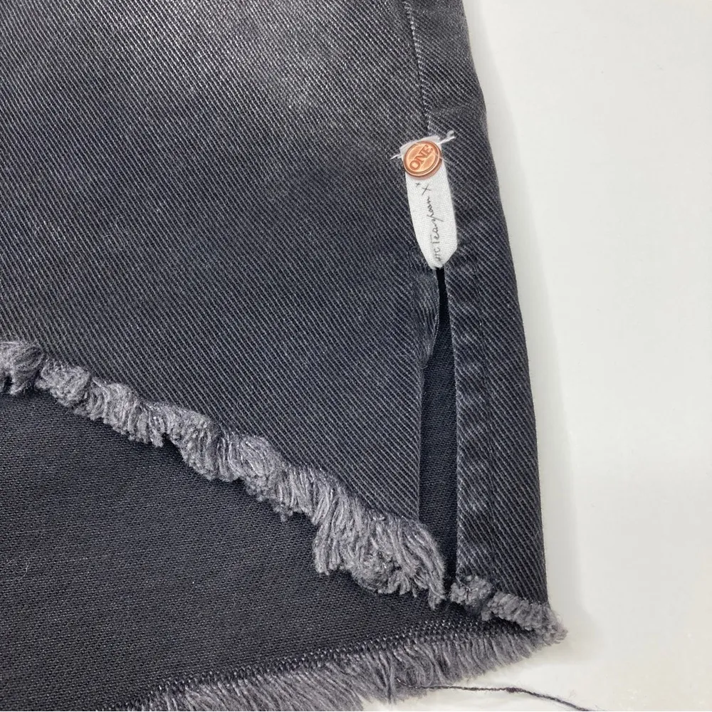 One x One Teaspoon | Black Mid Rise Relaxed Fit Denim Skirt Size 26 - Image 2