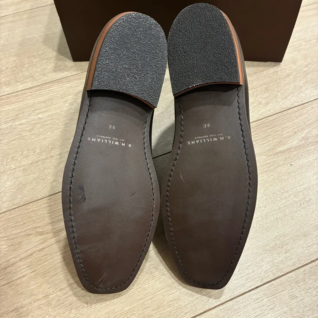 NEW IN BOX RM Williams Women’s Erica Chelsea Boot Chestnut Yearling Size 9 Brown - Image 3