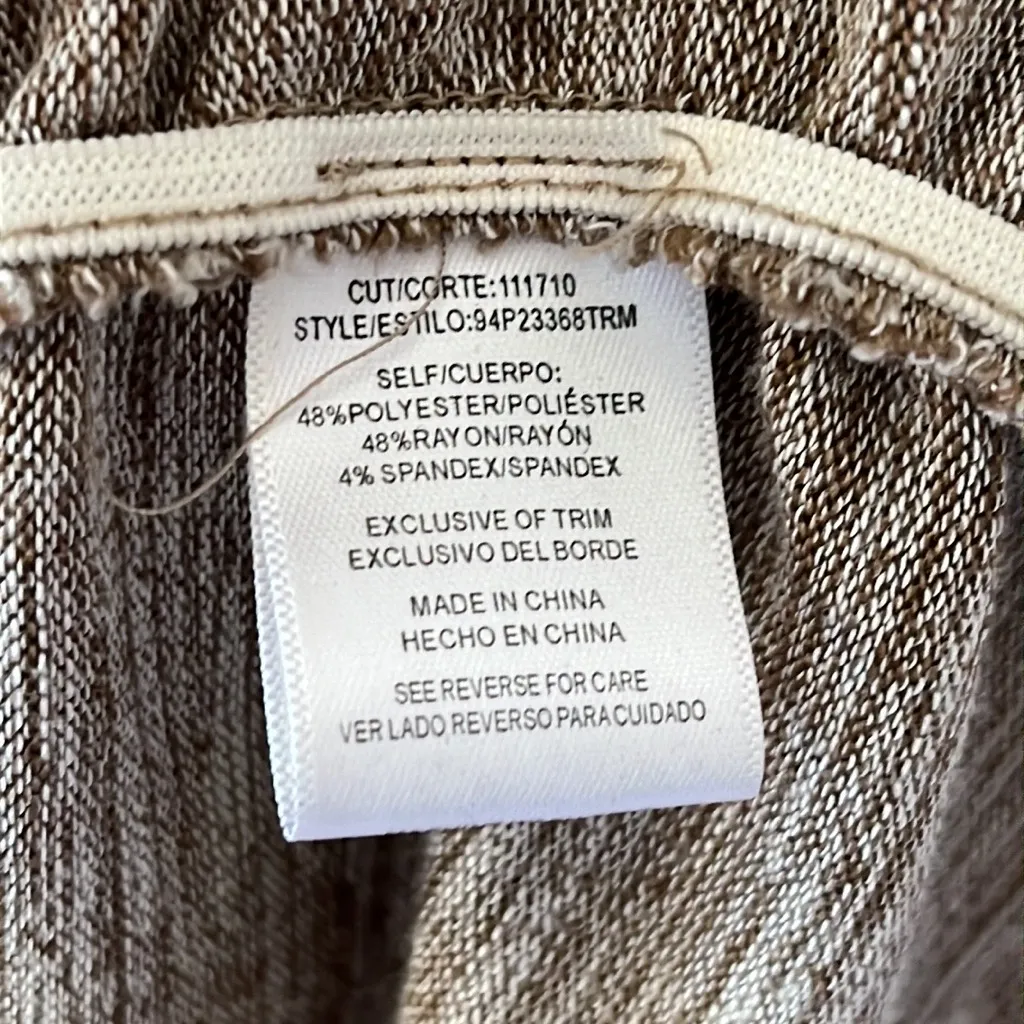 Heart Soul Size XL‎ Cut Out Sleeves Light Brown Sweater with Attached Necklace - Image 7