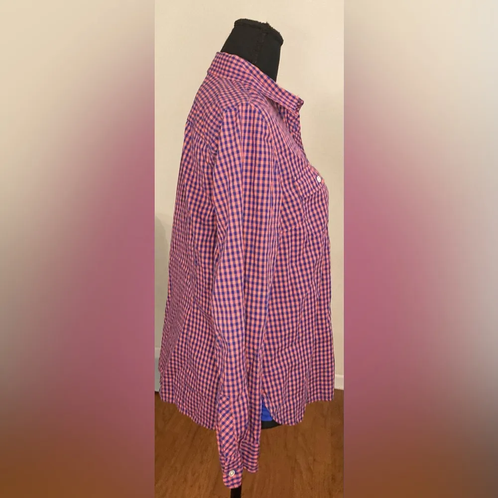 Talbots- Checkered print, navy‎ blue and pink button-down Size 14P - Image 3