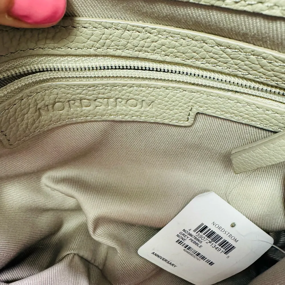 NEW w/Tag*Nordstrom Black Pebbled Leather Crossbody Handbag Clutch - Image 4