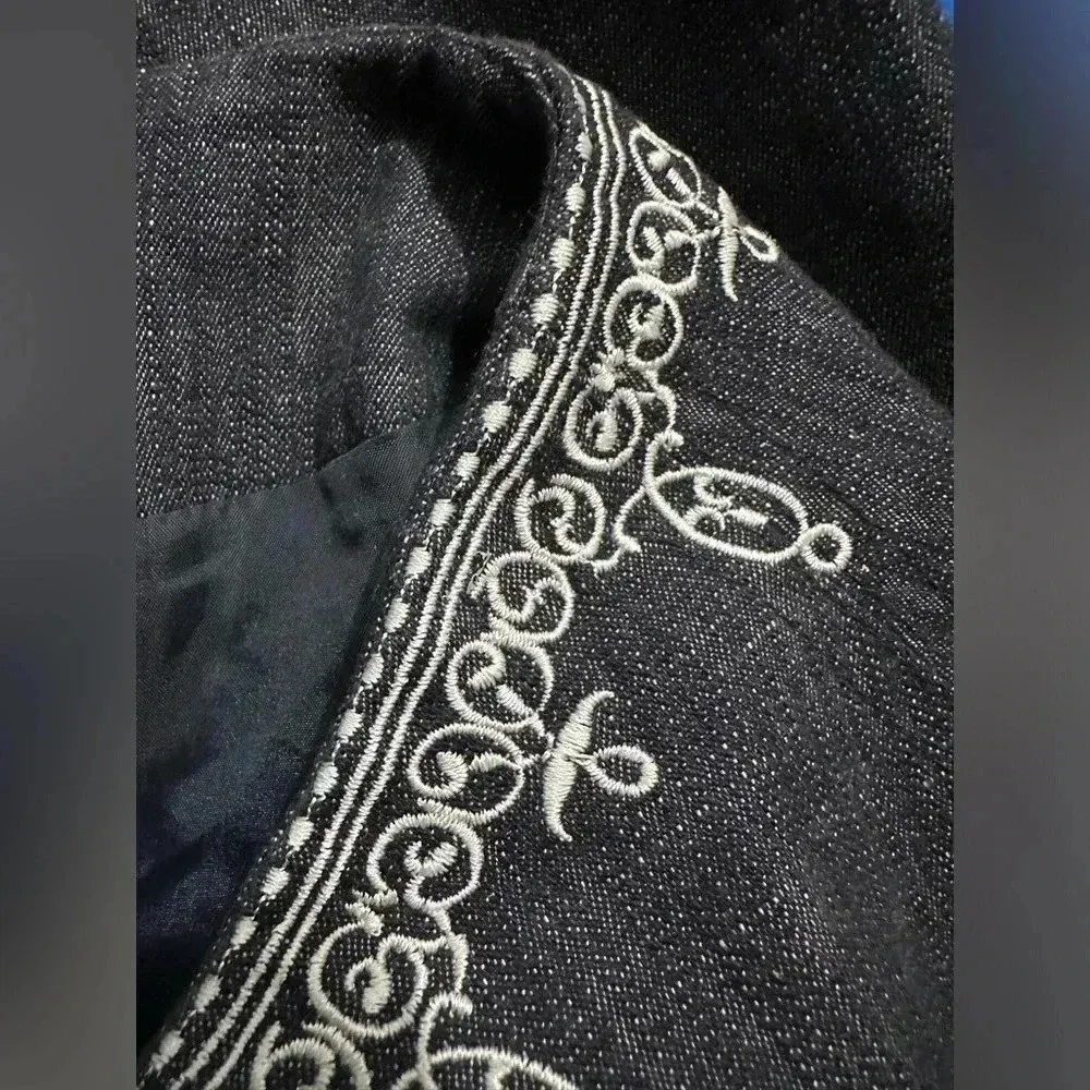 DressBarn Denim Blue Embroidered Cropped Jacket Blazer Women’s Plus Size 14W - Image 3