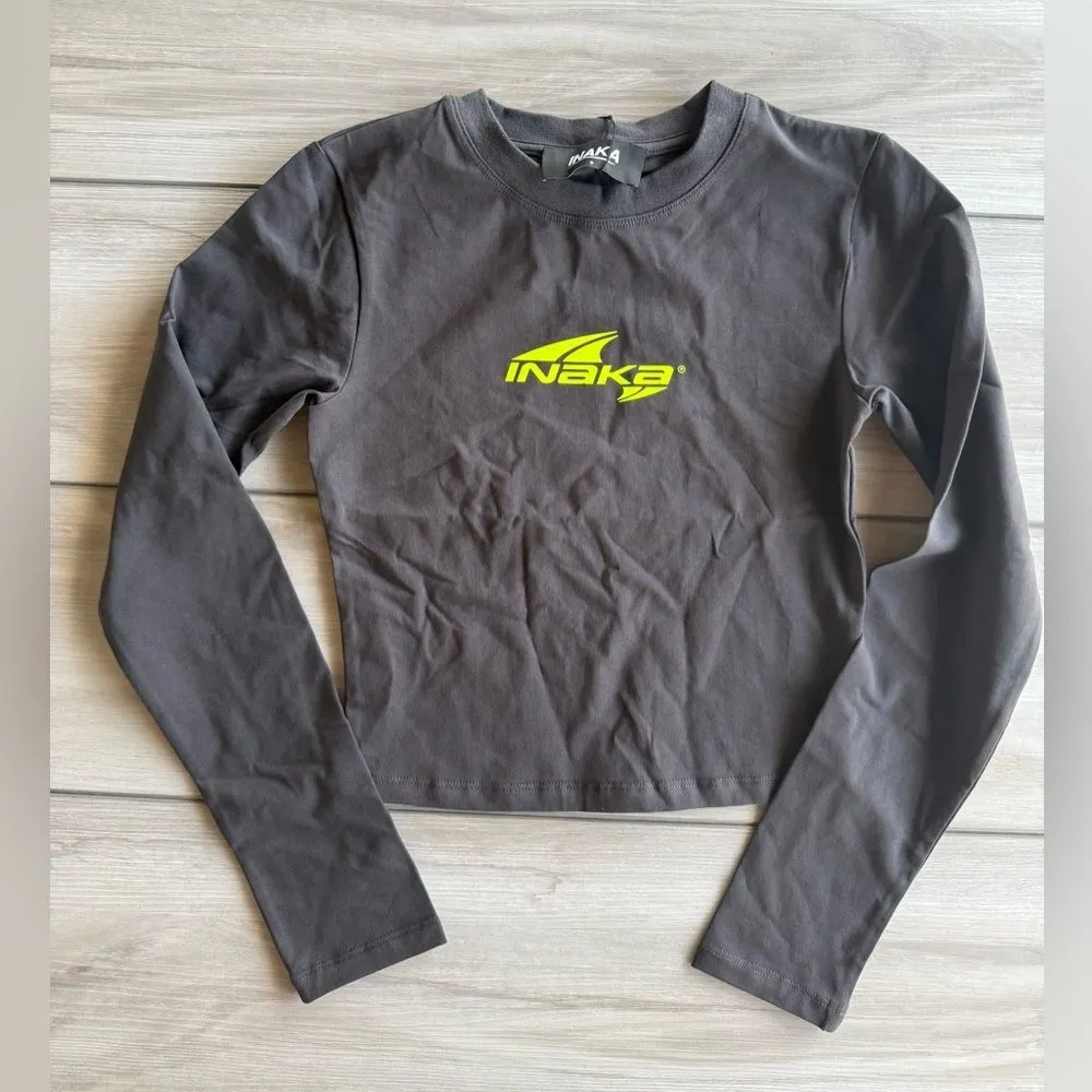INAKA Tundra Cropped Long Sleeve Shirt Gray Small NWT - Image 4