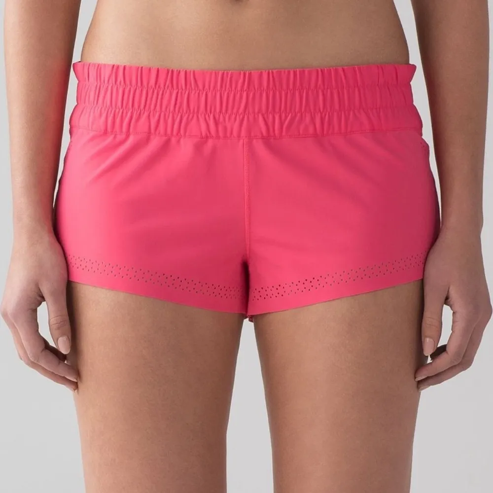 Lululemon Swell Chaser Short Lip Gloss Pink NWT - Image 2