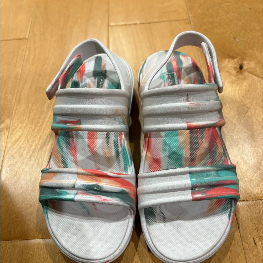 Hunter Bloom marble sandals sz UK 4W or USA 6 - Image 4