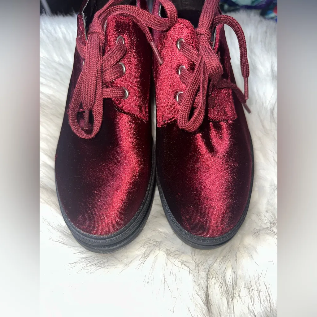 NEW ASOS DESIGN Survivor Chunky Heels In Burgundy Velvet - Image 6