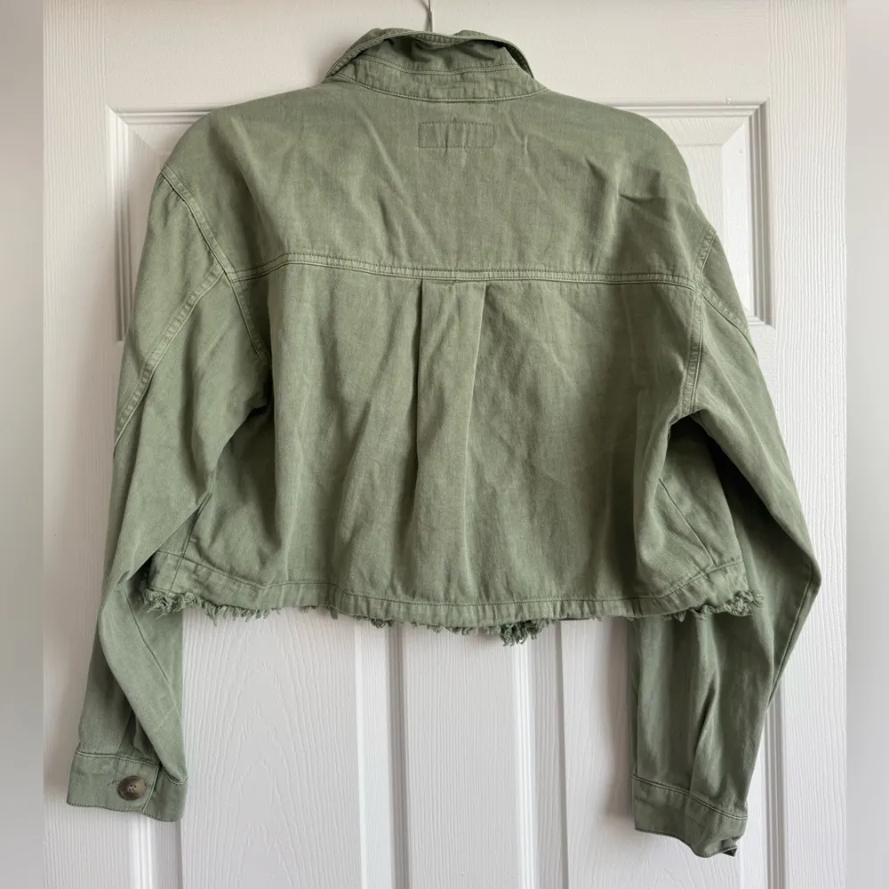 green cropped jacket - Image 8