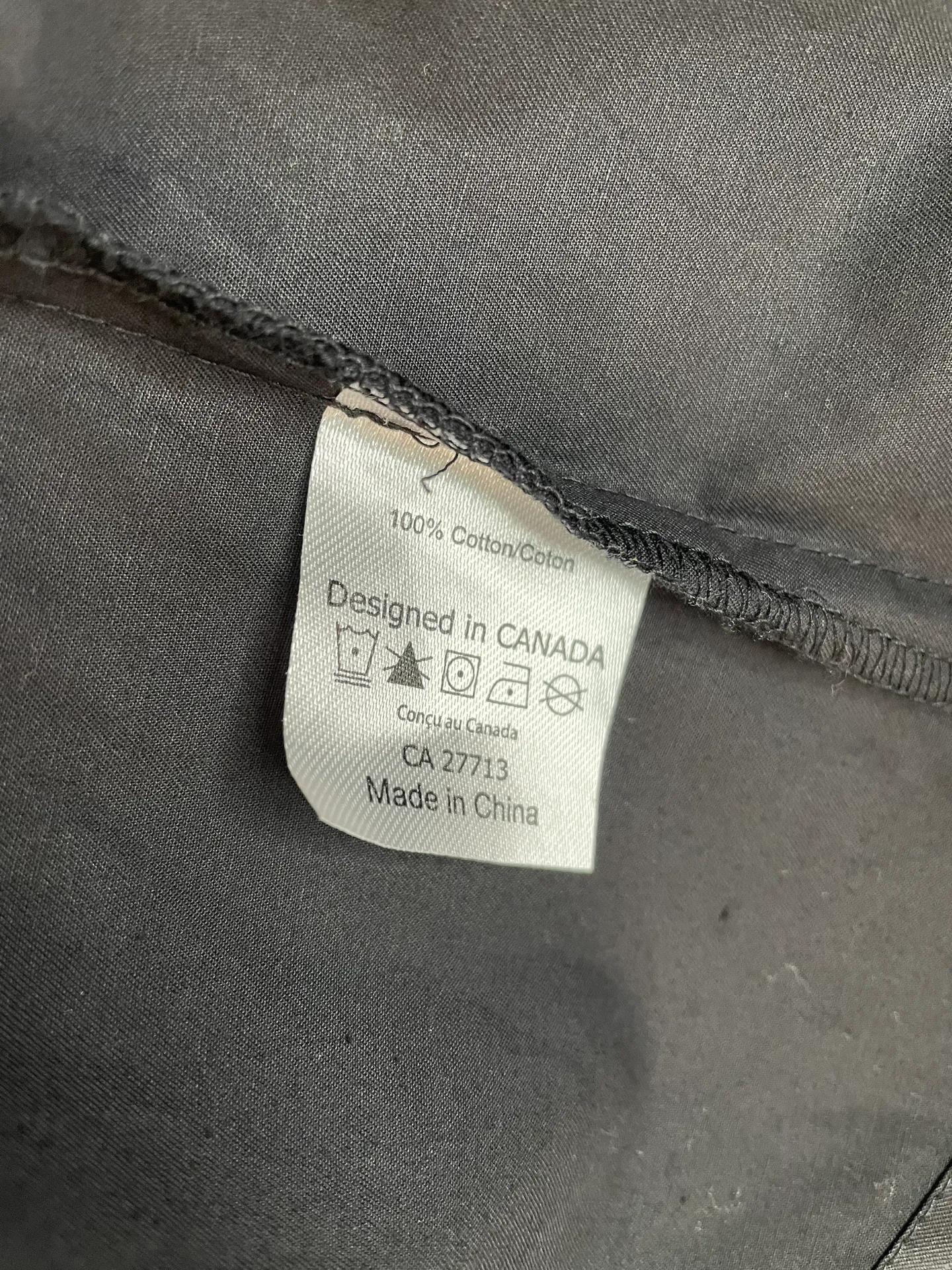 Idaho Vandals Black Jacket with Hood Small - Image 6