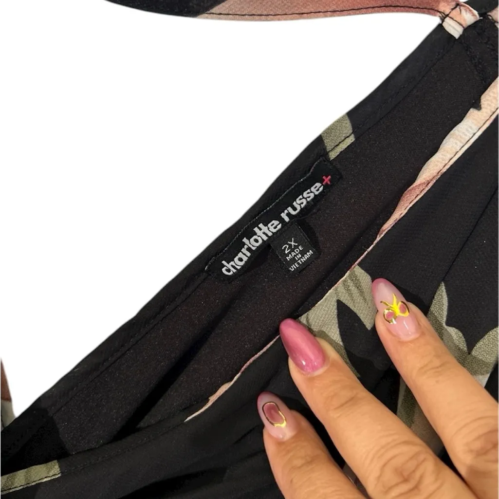 Charlotte Russe Black and Pink Floral Top - Image 6