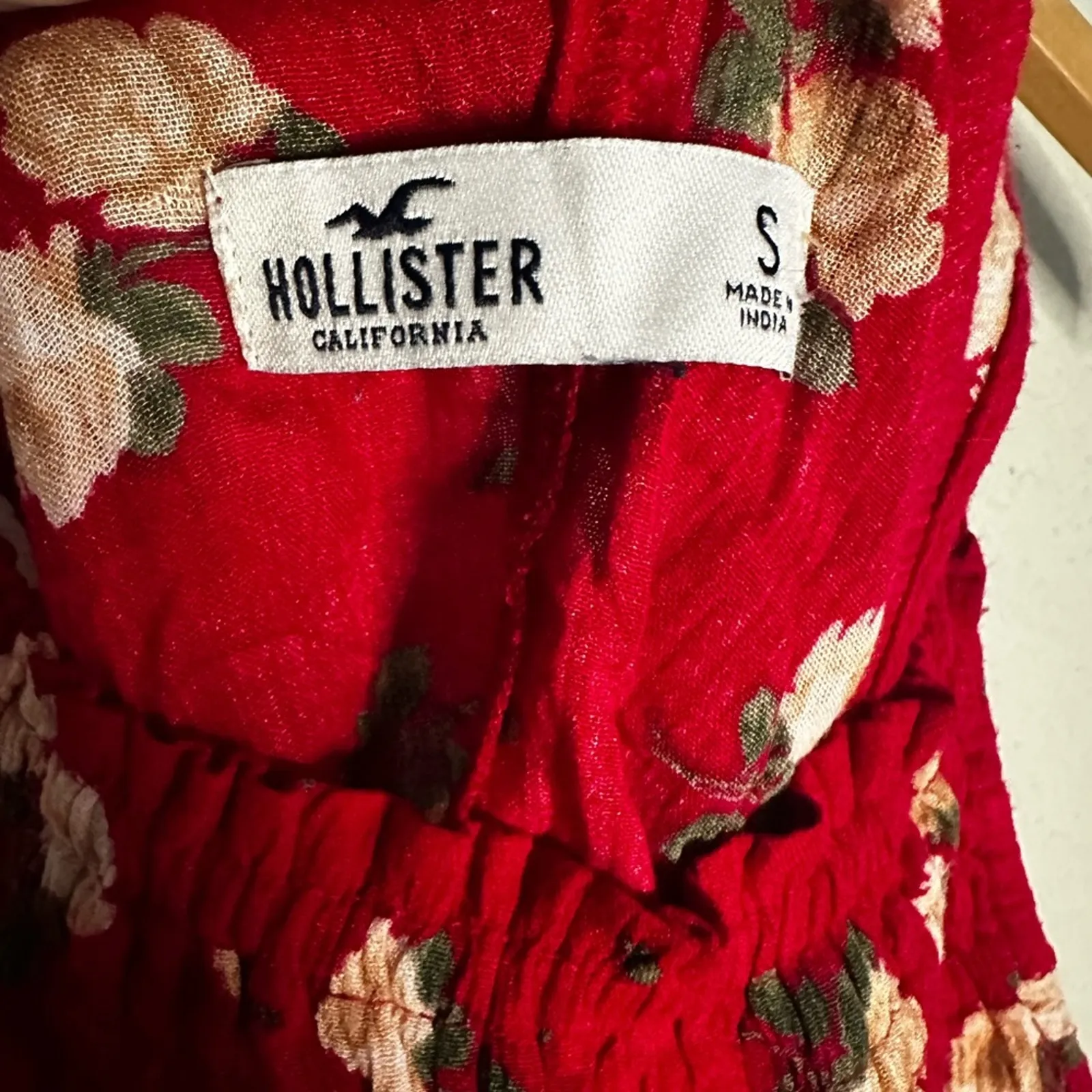 Hollister Red Floral Babydoll Cami Top Smocked Y2K 90s Cut Out Festival Halter - Image 5