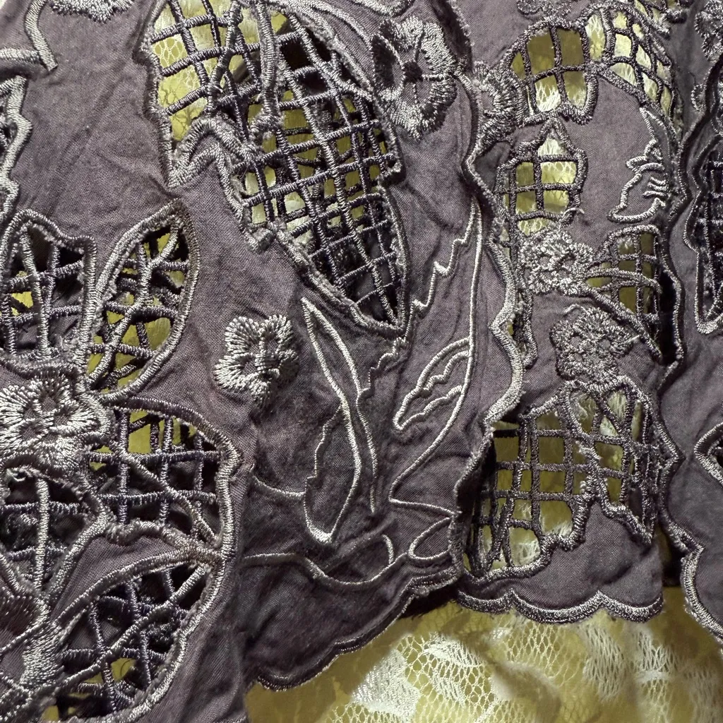 Urban outfitters purple embroidered vest swallow birds floral small like new - Image 6