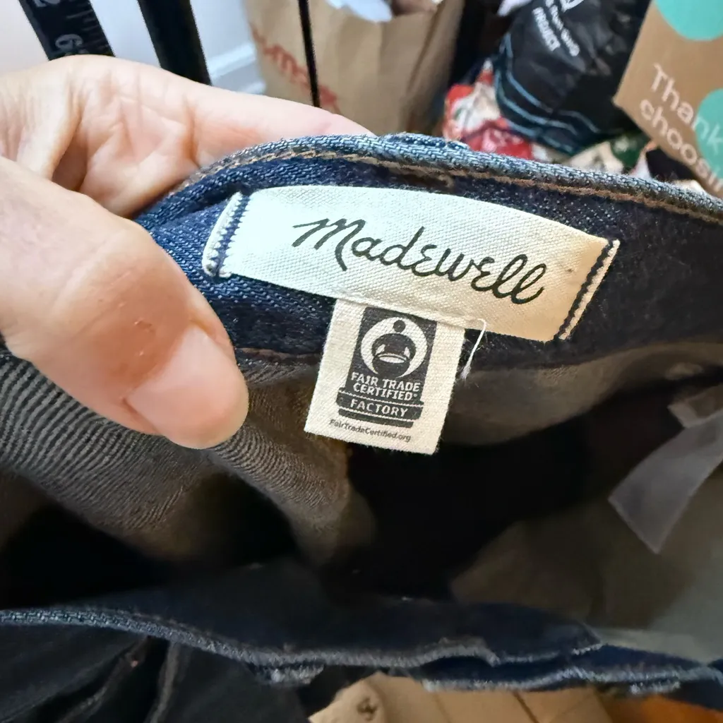 Madewell Softdrape Darted Barrel Leg Jeans - Image 4