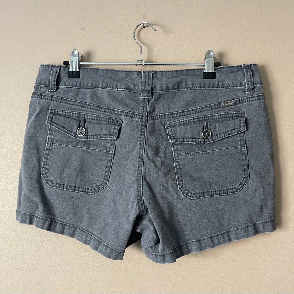 UNIONBAY | Gray Chino Shorts Sz 11 - Image 3
