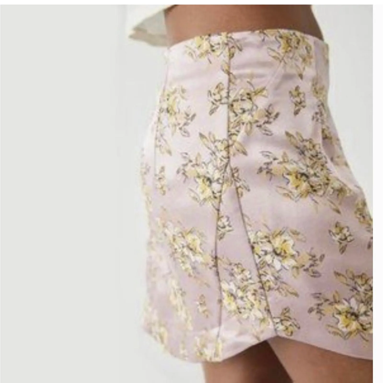 🌸 Free People All Dressed Up Mini Skirt | Pink Floral Jacquard | Size 6 NWT - Image 4