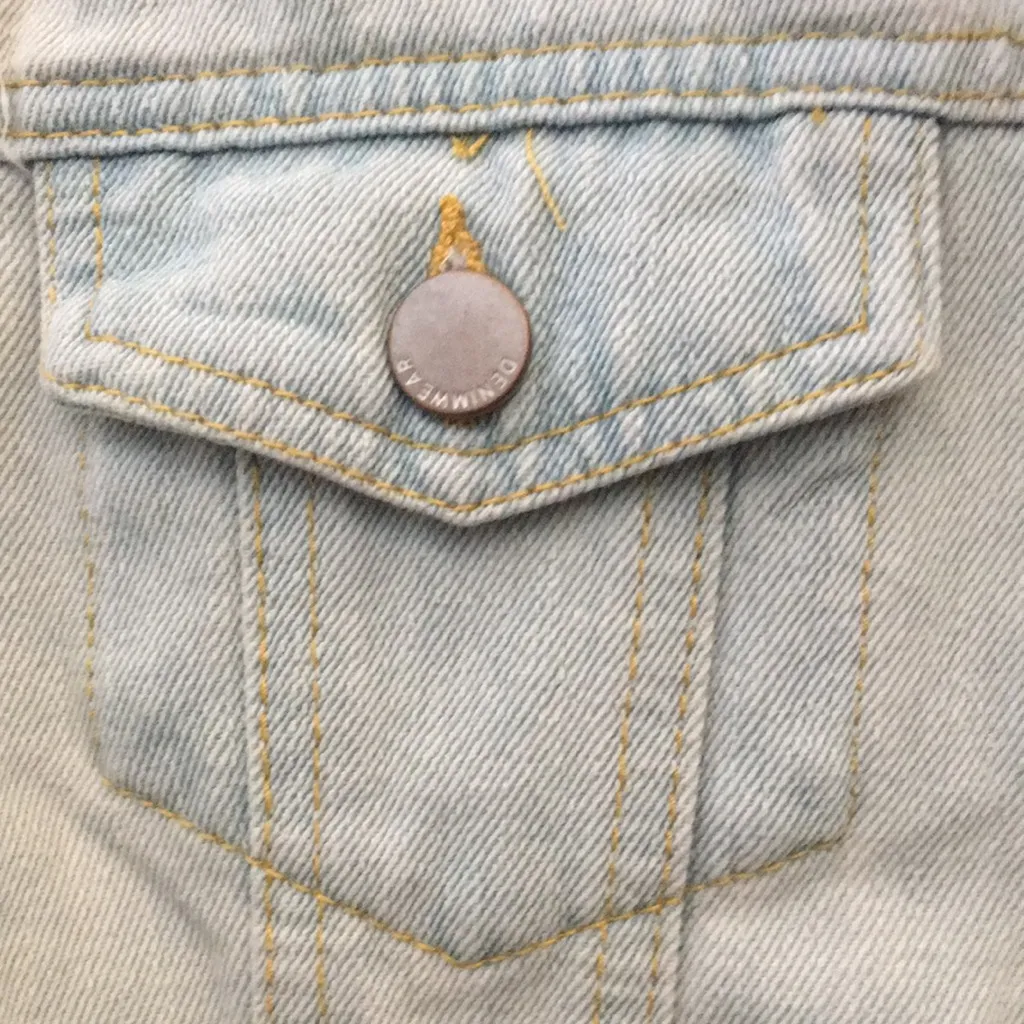 FINAL MARKDOWN Ashley vintage charm denim trucker jacket medium - Image 6