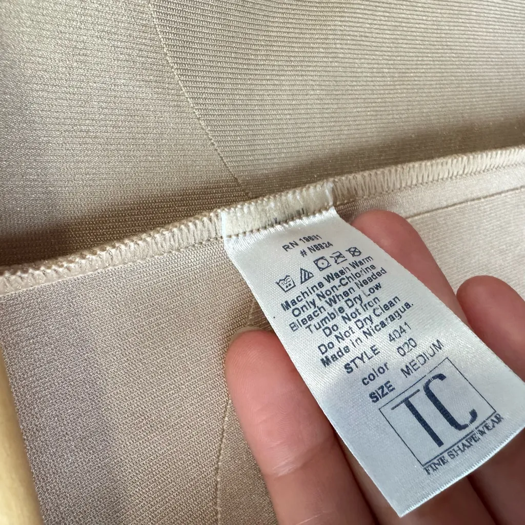 TC‎ Fine Intimates Shapewear Torsette Size Medium Tan - Image 4