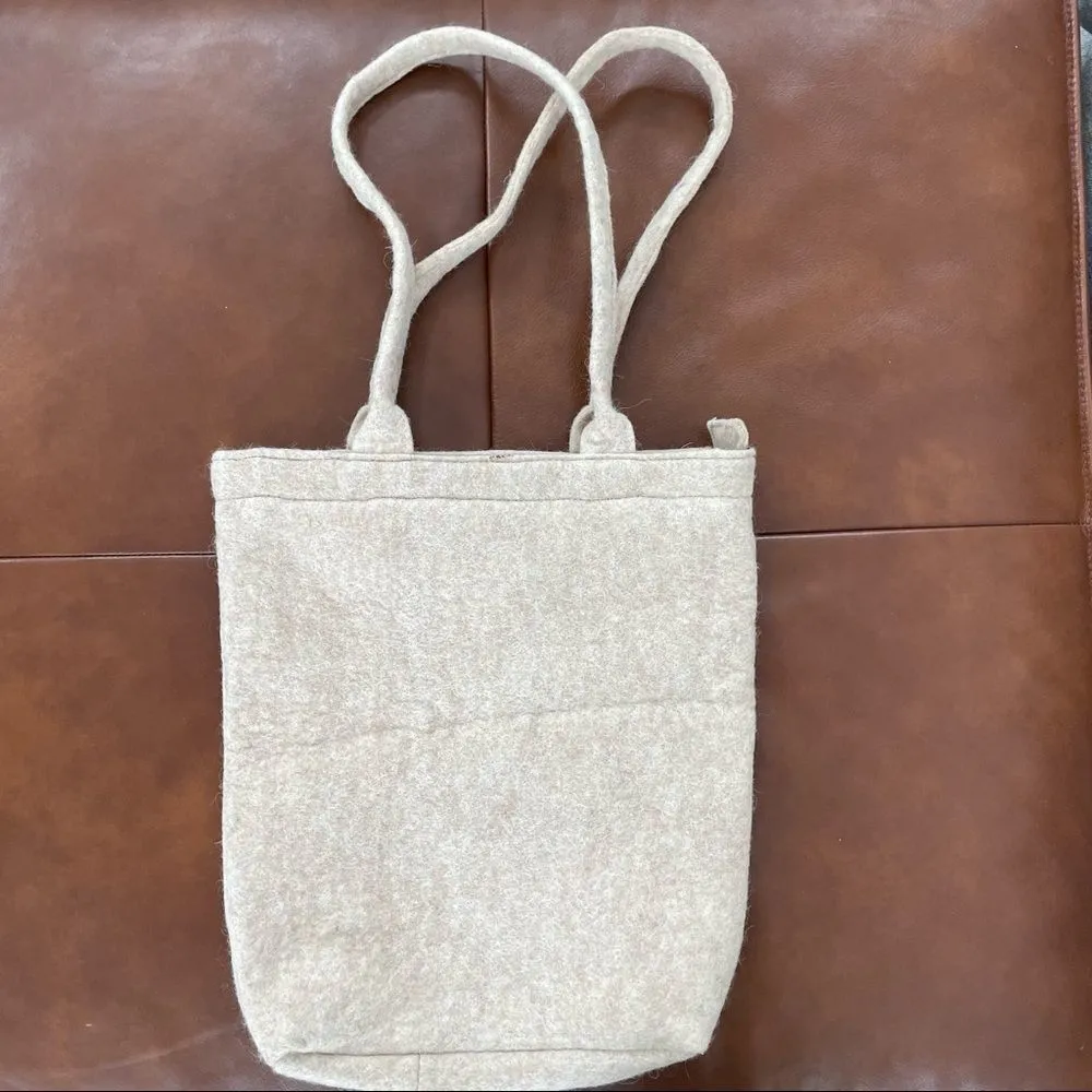 NWT Artisan Mongolian Woolcraft Quilt Square Tote Neutrals New Tan - Image 4