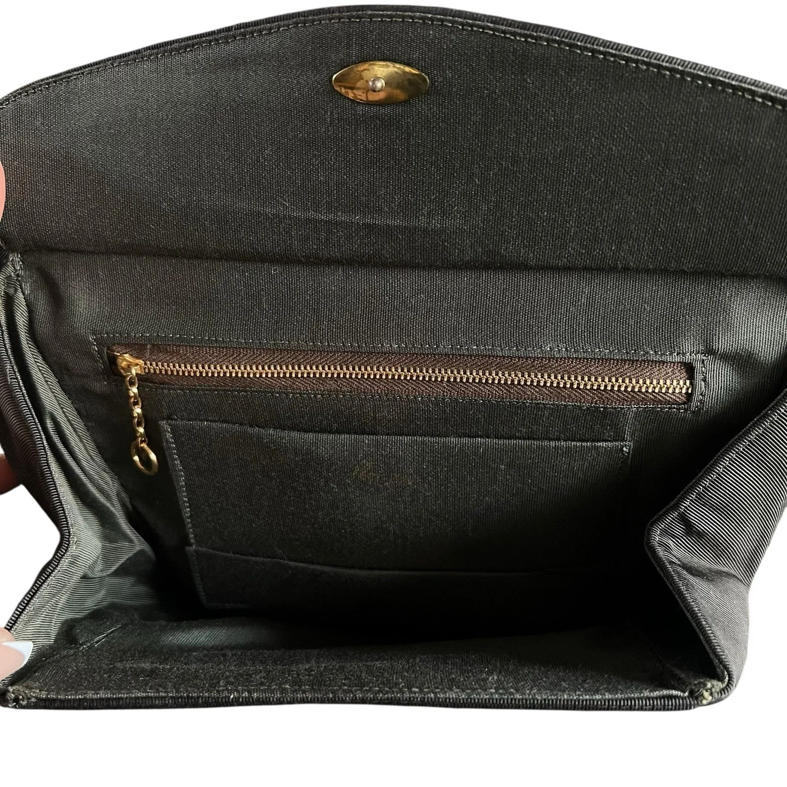 Ronay Vintage Black Handbag with Burgundy Piping - Image 7